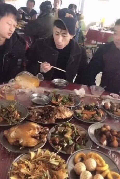 跟他吃饭要注意什么🤔？