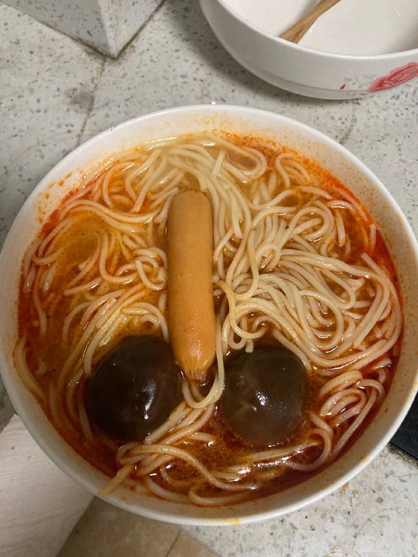 第一次见女网友给他煮了碗面via A porter