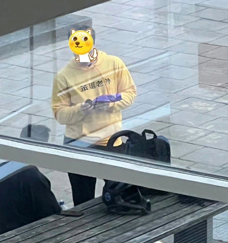 外国人怎么什么中文都往衣服上印啊 sourcefrom 〄FW via brucia️ L️️外国人怎么什么中文都往衣服上印啊 sourcefrom 〄FW via brucia️ L️️