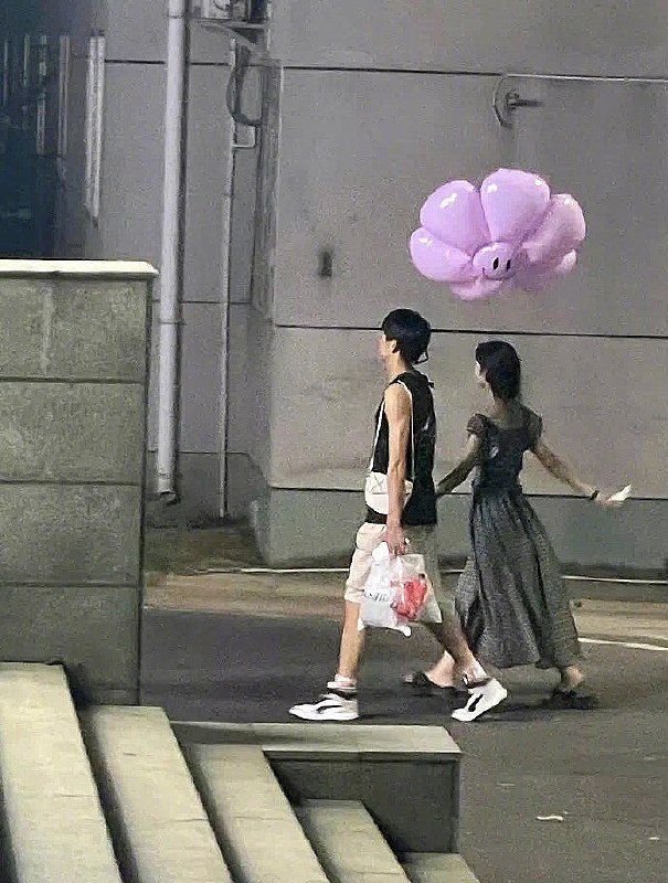 from 煎蛋无聊图