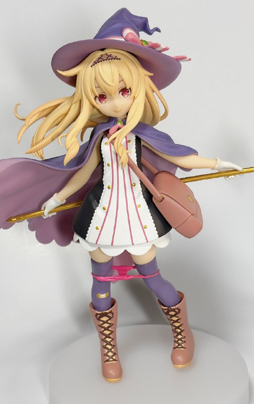 たまやん2nd:これはちょっとしたライフハックなんだが、風船をこんな感じに切ってフィギュアの足に引っ掛けるとQOLが上がるよ