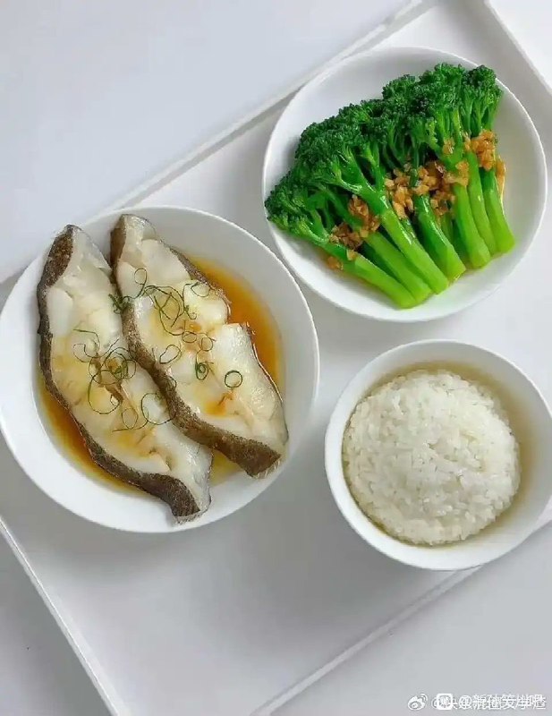 午餐二选一，你们会怎么选？from 哈人午餐二选一，你们会怎么选？from 哈人