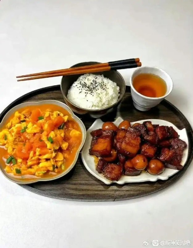 午餐二选一，你们会怎么选？from 哈人午餐二选一，你们会怎么选？from 哈人