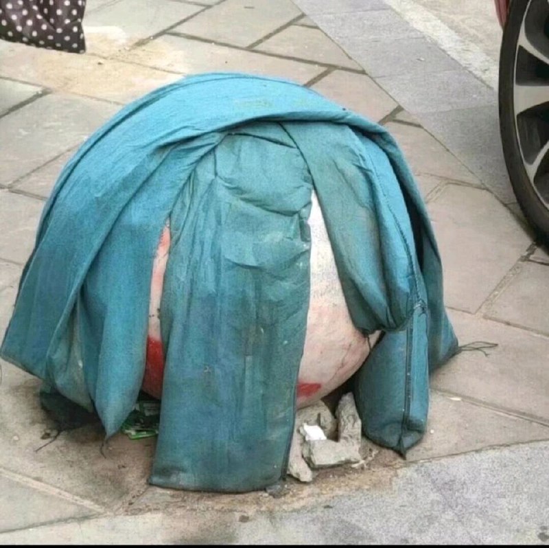 , __！via 周末去商场摆摊