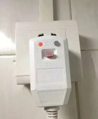 调皮😝via Huray Chung