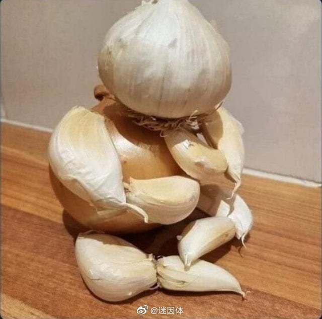 嗯……嗯，哦，是你啊！抱歉，刚才想得入神了from 沙雕微博收集