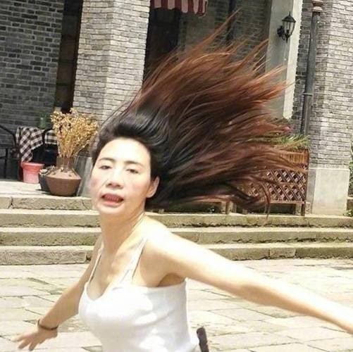 你永远不知道在别人手机里你是什么模样你永远不知道在别人手机里你是什么模样