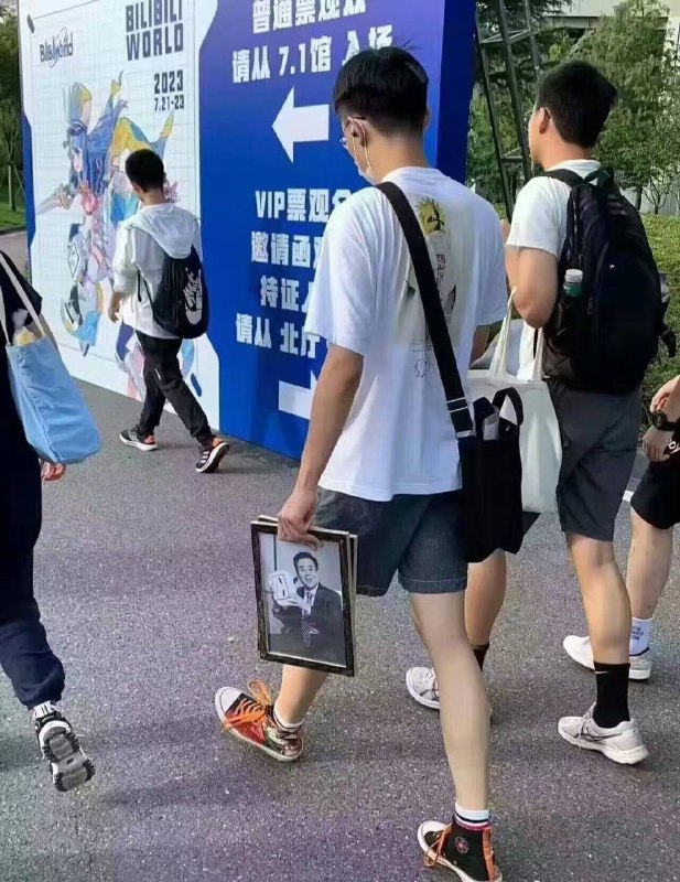 😅from 平壤卫视😅from 平壤卫视
