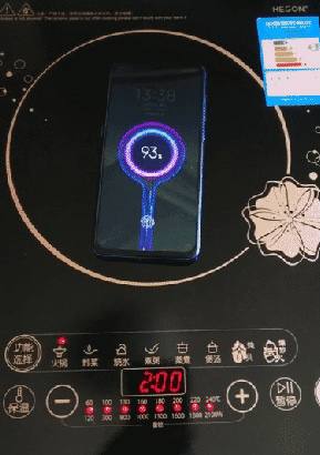 你永远想象不到网友在用什么充电……from 平壤卫视