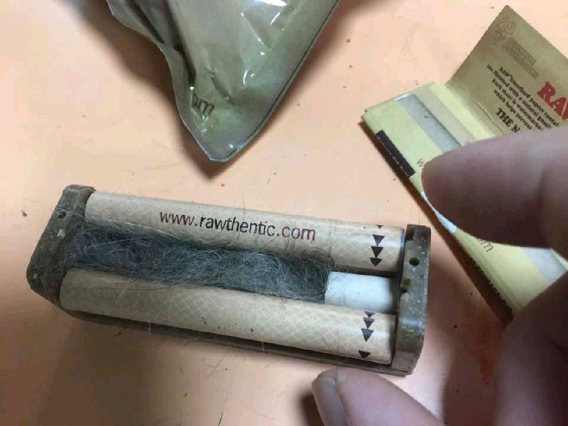 你们说的吸猫是这个吗？你们说的吸猫是这个吗？