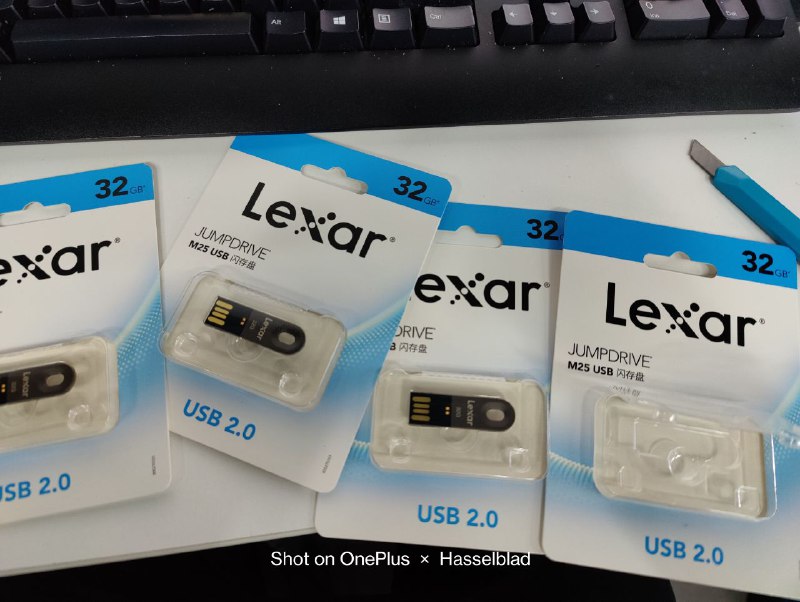 pdd 45包邮的128G U盘............为啥是4个32G？！????????