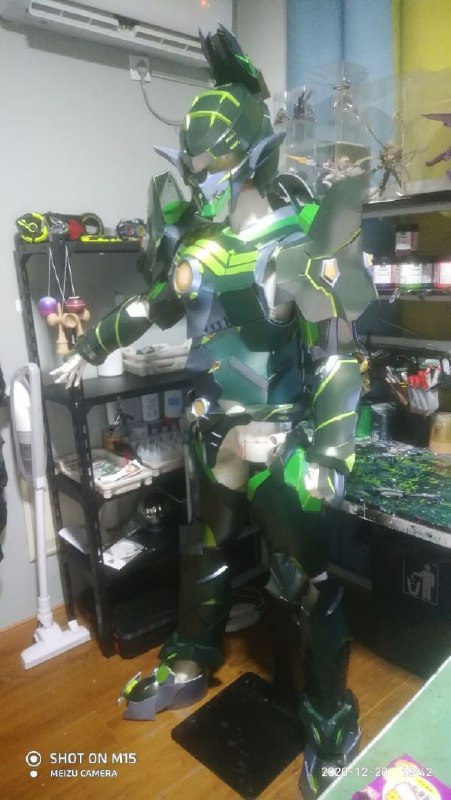 今年最后的cosplay道具 人妖vtb花田柴卡的柴卡装甲皮肤祝各位明年也能和他一样 头顶发绿 naitou发光！今年最后的cosplay道具 人妖vtb花田柴卡的柴卡装甲皮肤祝各位明年也能和他一样 头顶发绿 naitou发光！