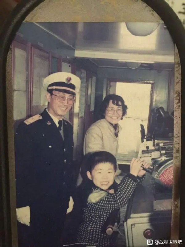 名将门后猫叔幼年时期前后摩擦躲炮弹珍贵视频via LDLD 果冻