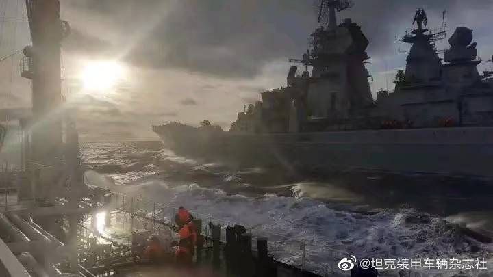 军宣日常第一张军宣拍，第二张毛子拍from 什么都能放军宣日常第一张军宣拍，第二张毛子拍from 什么都能放