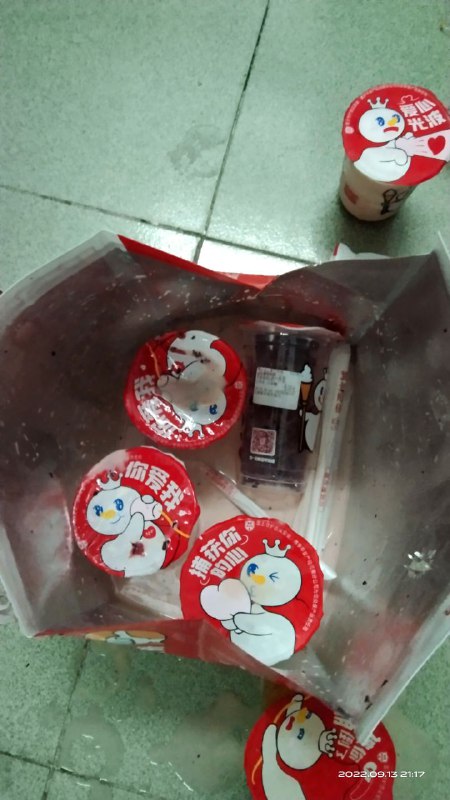 买8杯，坏4杯